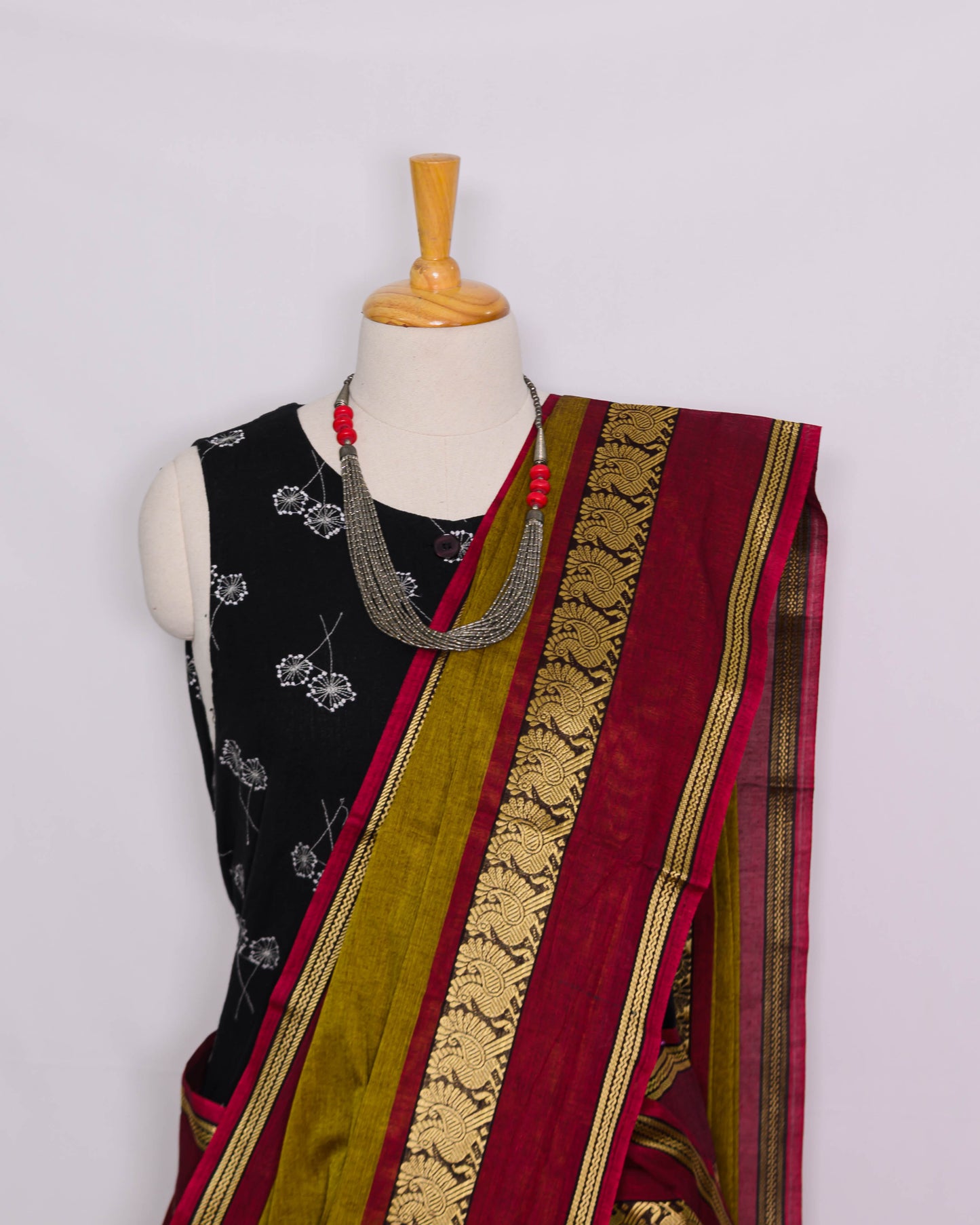 Handloom cotton saree