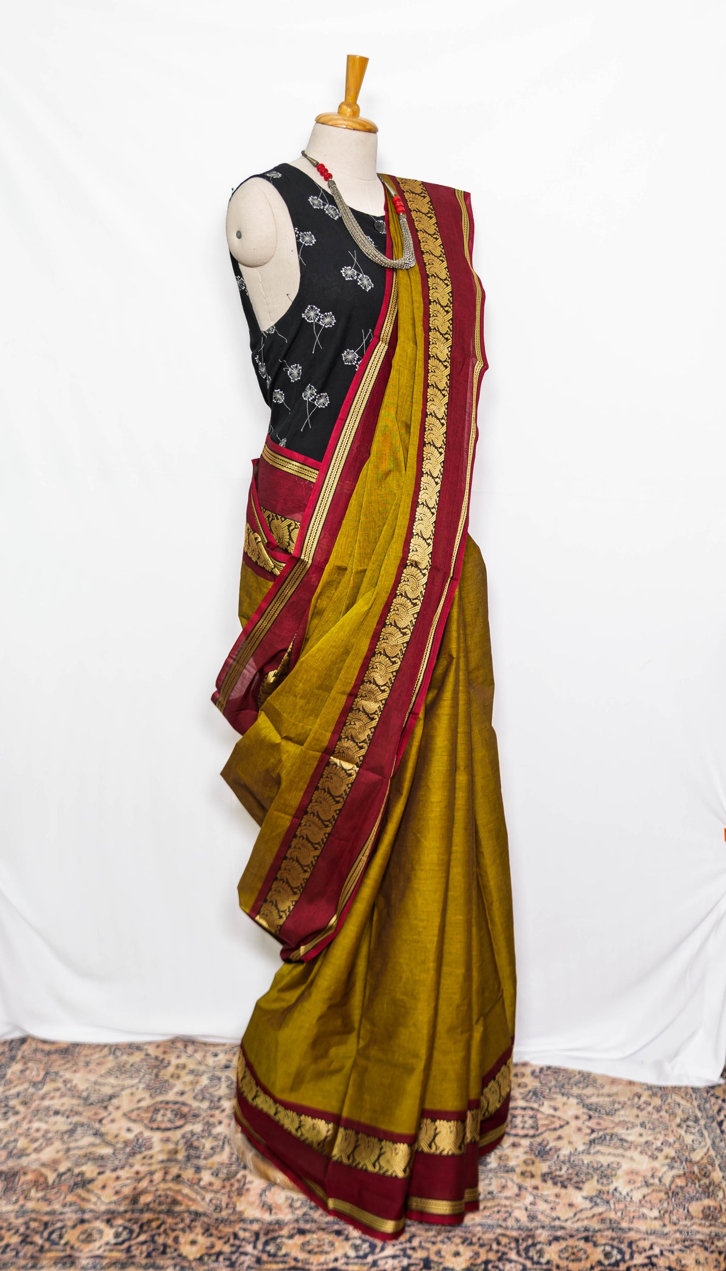 Handloom cotton saree