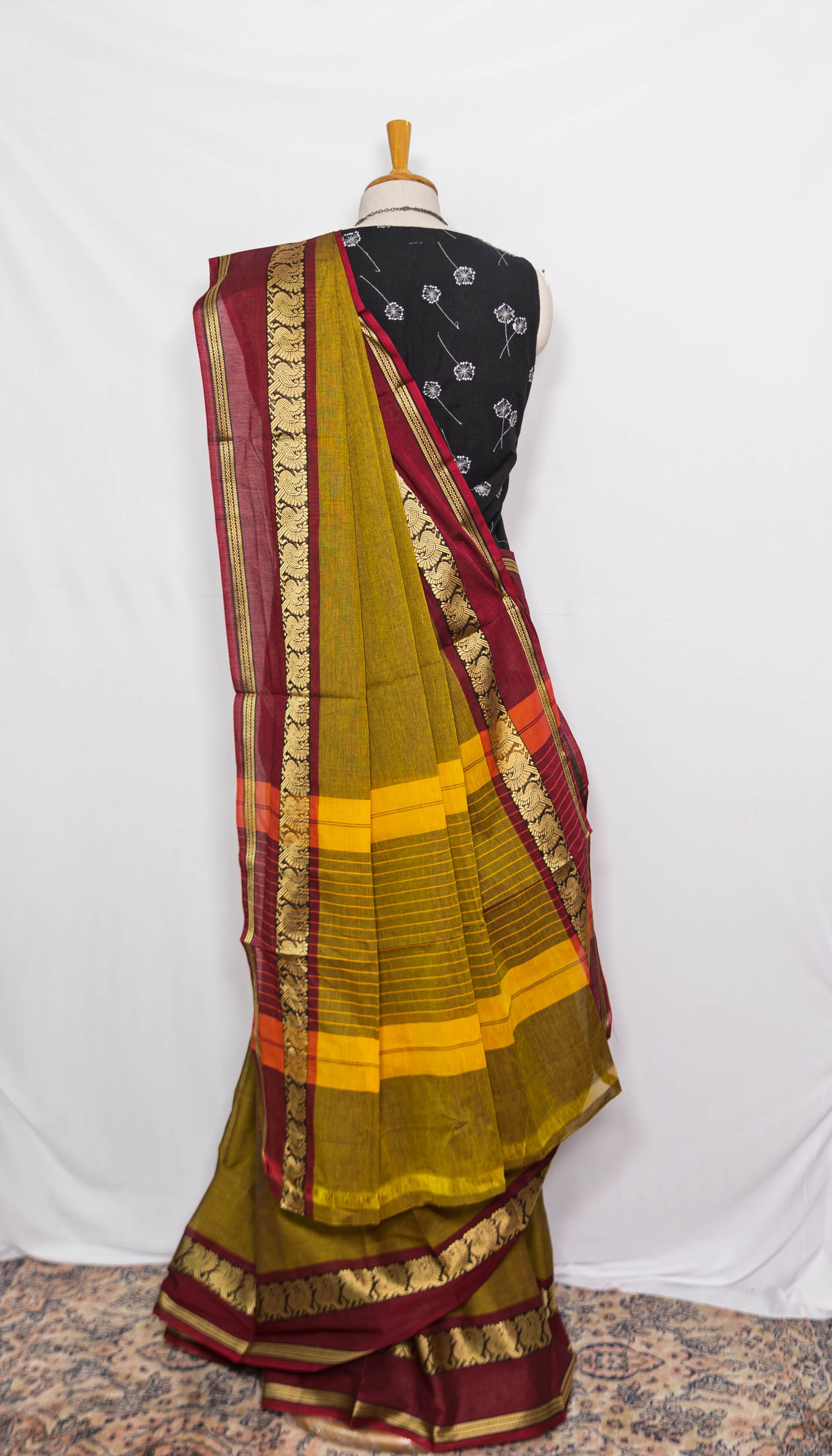 Handloom cotton saree